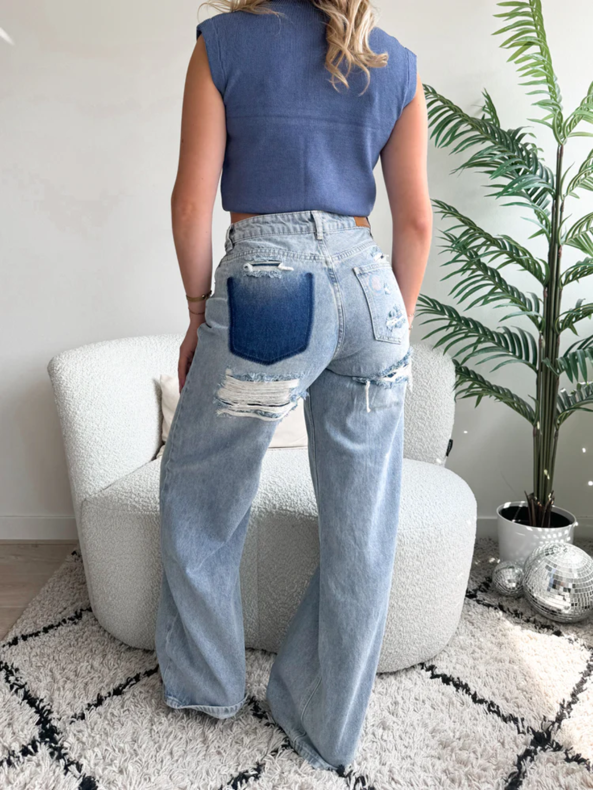 JEANS EN DENIM BLEU CÉLÈBRE