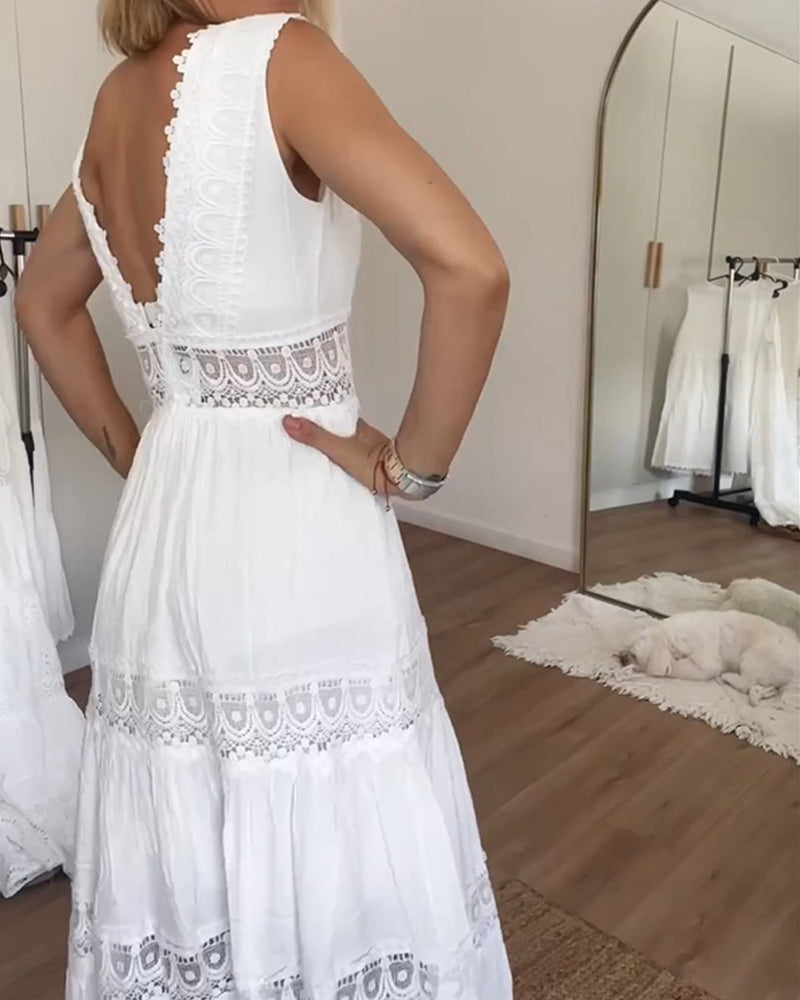 ROBE DÉBARDEUR EN DENTELLE AVEC DÉCOLLEMENT EN V