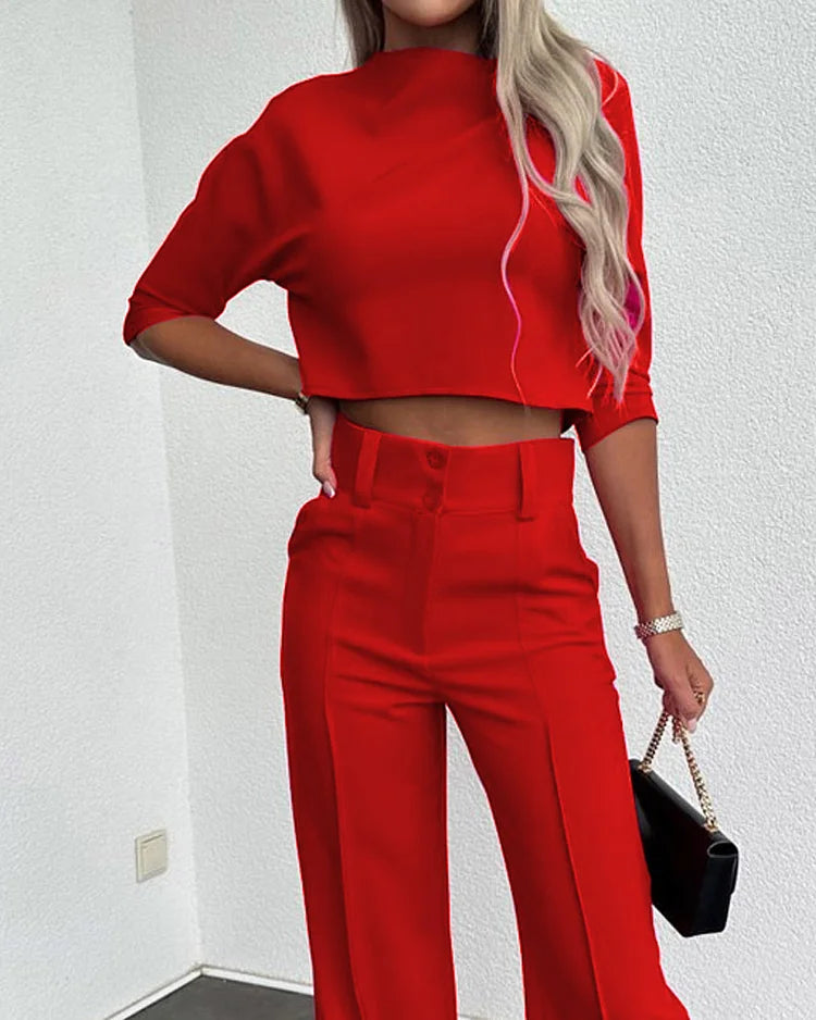 TWO-PIECE LOUNGE SET